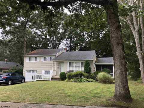 105 Austin Ave, Absecon, NJ 08201