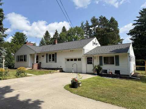2 Howe Blvd, Canton, NY 13617
