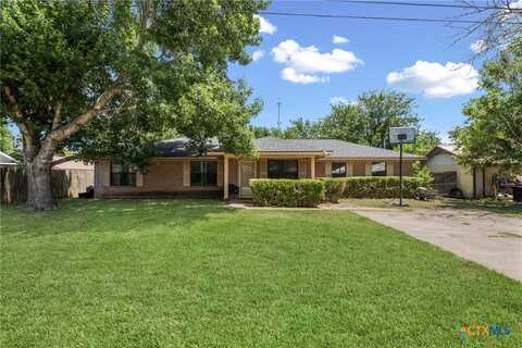 1405 Oak Park Lane, Salado, TX 76571