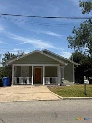 367 S Academy Avenue, New Braunfels, TX 78130