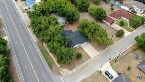 101 E East Street, Stockdale, TX 78160