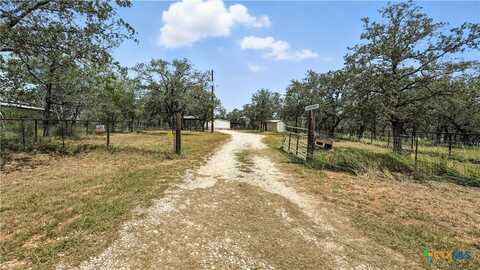 129 County Road 442, Stockdale, TX 78160