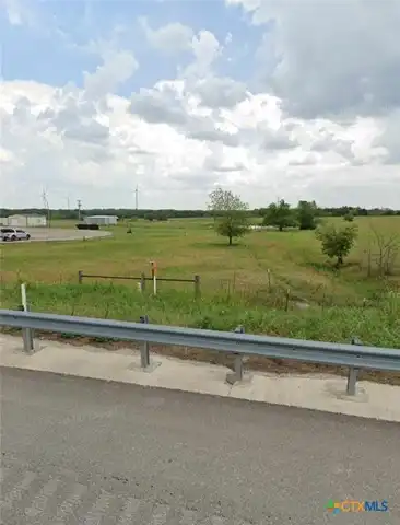 1738 TX-31 Highway, Mount Calm, TX 76673