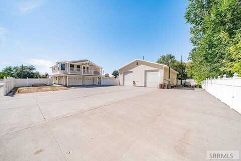 2585 Hillam Avenue, Ammon, ID 83406