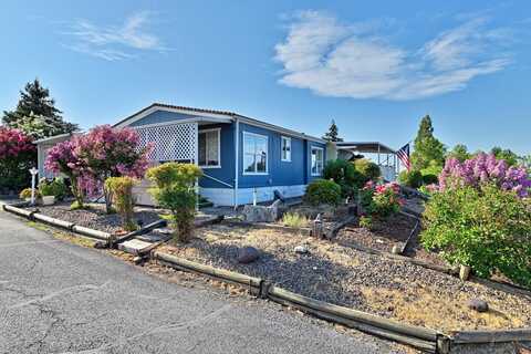 3955 S Stage Road, Medford, OR 97501