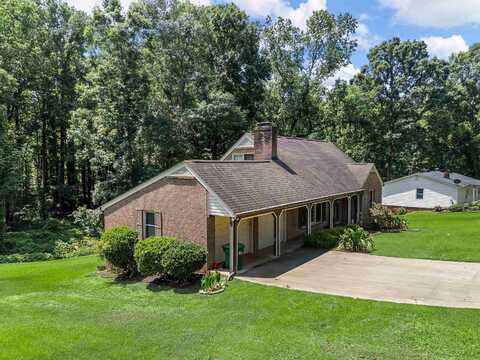121 E Brookwood Lane, Cowpens, SC 29330