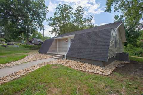 135 Regent Street, Spartanburg, SC 29302