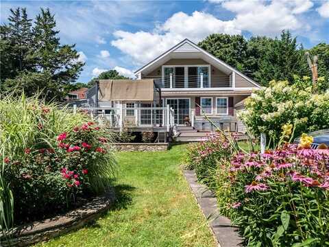 44 Riverside Avenue, Warwick, RI 02889