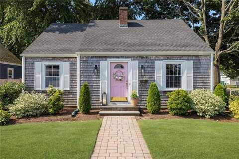 154 Chapmans Avenue, Warwick, RI 02886