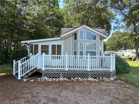 118 Dunns Corner Road, Westerly, RI 02891