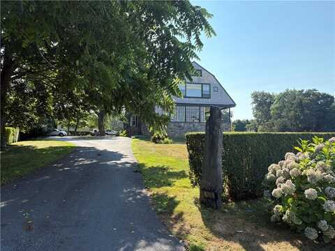 438 Wolcott Avenue, Middletown, RI 02842