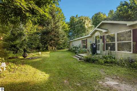 2783 Lake Ann Road, Interlochen, MI 49643