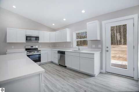 5203 NE Myers Road, Kalkaska, MI 49646