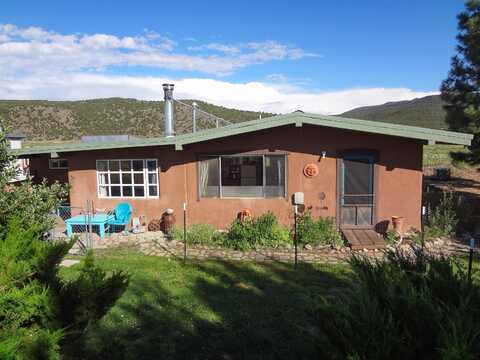 47 A Poleo Road, Costilla, NM 87524