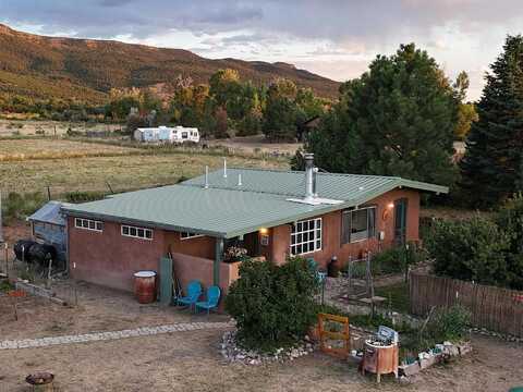 47 A Poleo Road, Costilla, NM 87524