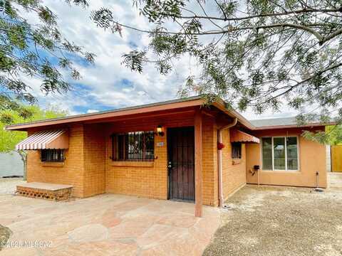 3002 N Dickson Drive, Tucson, AZ 85716