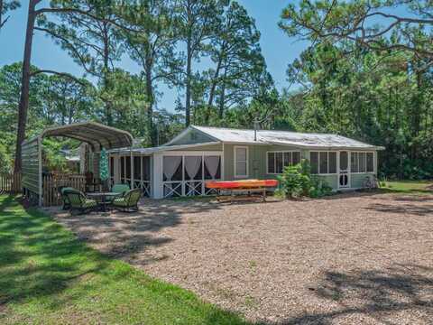 69 Suwanne Avenue, Panacea, FL 32346