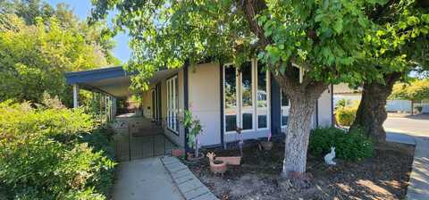 1300 Olson Avenue, Reedley, CA 93654