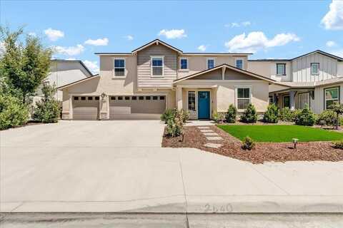 2540 Spruce Street, Visalia, CA 93292