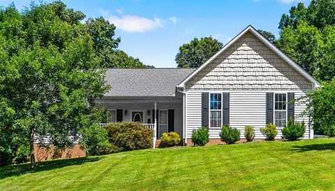 14 Shanda Court, Thomasville, NC 27360