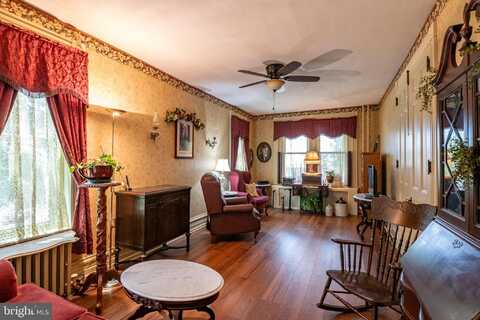 46 SEMINARY AVENUE, READING, PA 19605