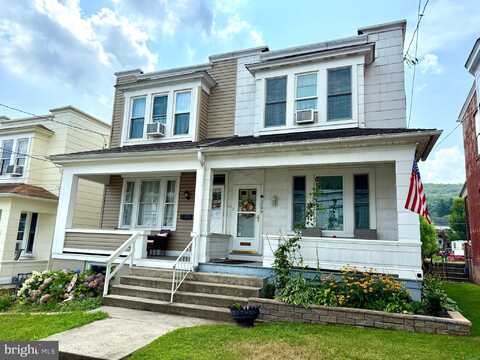 1749 WEST END AVENUE, POTTSVILLE, PA 17901