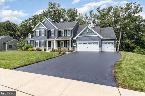 7 HIGHLAND TERRACE COURT, BOILING SPRINGS, PA 17007