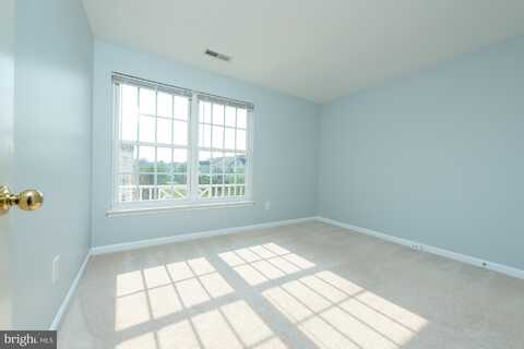 42724 ROLLING ROCK SQUARE, CHANTILLY, VA 20152