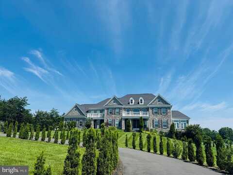 6523 TACK HOUSE TRAIL, CENTREVILLE, VA 20120