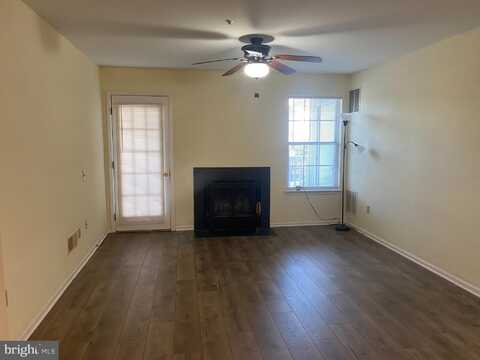2004 WATERS EDGE DRIVE, NEWARK, DE 19702
