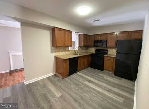 27 MARKEL ROAD, MALVERN, PA 19355