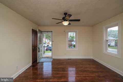 132 W 12TH STREET, FRONT ROYAL, VA 22630