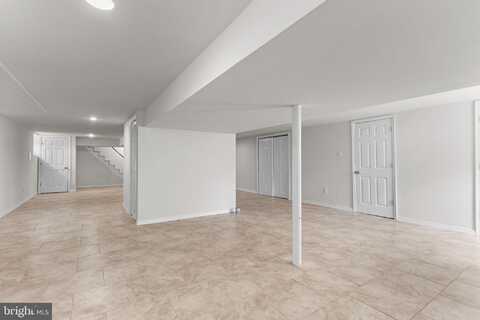 512 WASHINGTON CROSSING ROAD, NEWTOWN, PA 18940