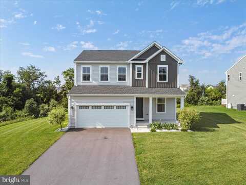 2052 MANDARIN DRIVE, CHAMBERSBURG, PA 17202