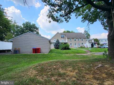 70 LAWN AVENUE, SOUDERTON, PA 18964