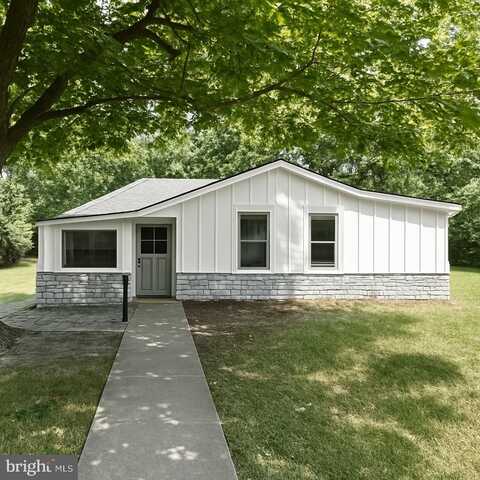 58 BELVIDERE AVENUE, LAMBERTVILLE, NJ 08530