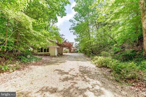 2037 INDIAN CIRCLE, Saint Leonard, MD 20685