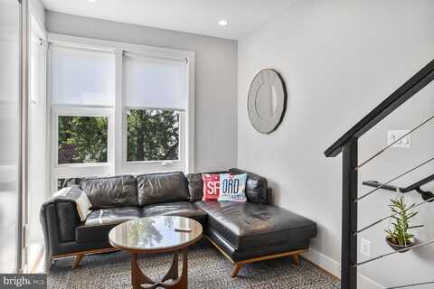 700 16TH STREET NE, WASHINGTON, DC 20002