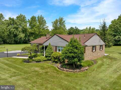 565 SHELBOURNE ROAD, READING, PA 19606