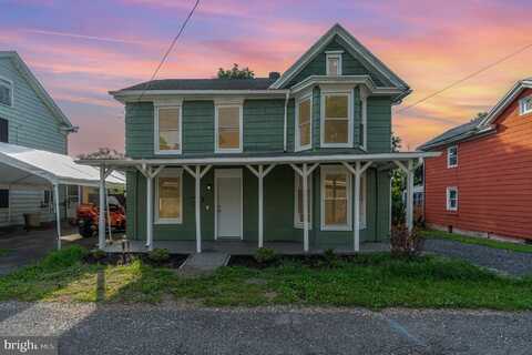 226 N MARKET STREET, DUNCANNON, PA 17020