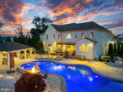 26 OXFORD DRIVE, IVYLAND, PA 18974