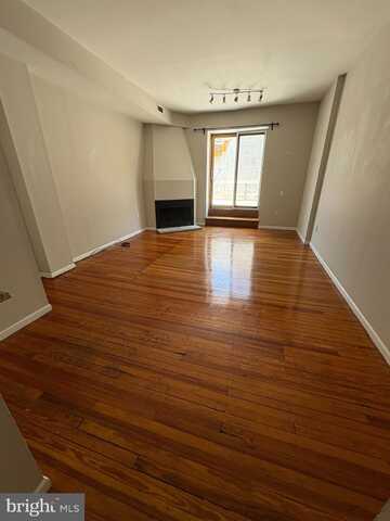 728 SOUTH STREET, PHILADELPHIA, PA 19147