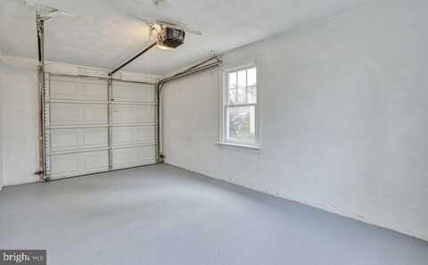 212 PINEHURST ROAD, YORK, PA 17402