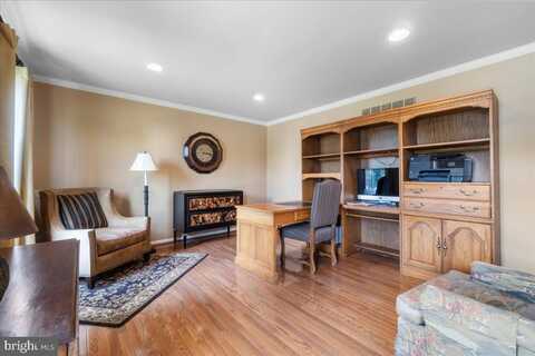 1054 KINGSCOTE DRIVE, HARLEYSVILLE, PA 19438