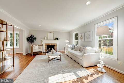 1201 CRAYTON ROAD, HERNDON, VA 20170