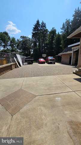 122 OLD SOLDIERS ROAD, CHELTENHAM, PA 19012