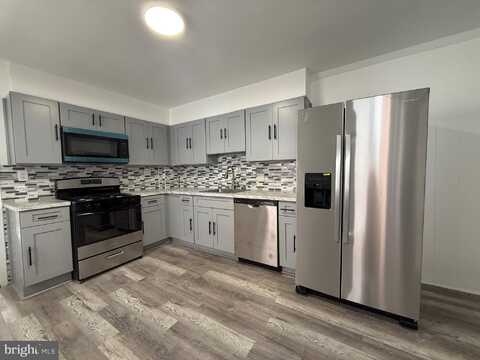 221 CLEVELAND STREET, BRISTOL, PA 19007