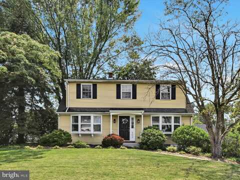 502 WILLOW LANE, LANCASTER, PA 17601