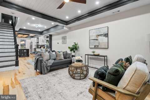 807 BELGIAN AVENUE, BALTIMORE, MD 21218