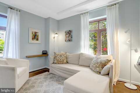 2400 CLARENDON BOULEVARD, ARLINGTON, VA 22201